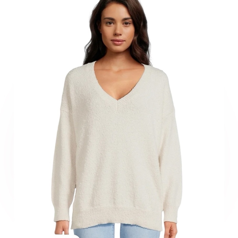 Dreamers Cream V-Neck Sweater with Ribbed Details
